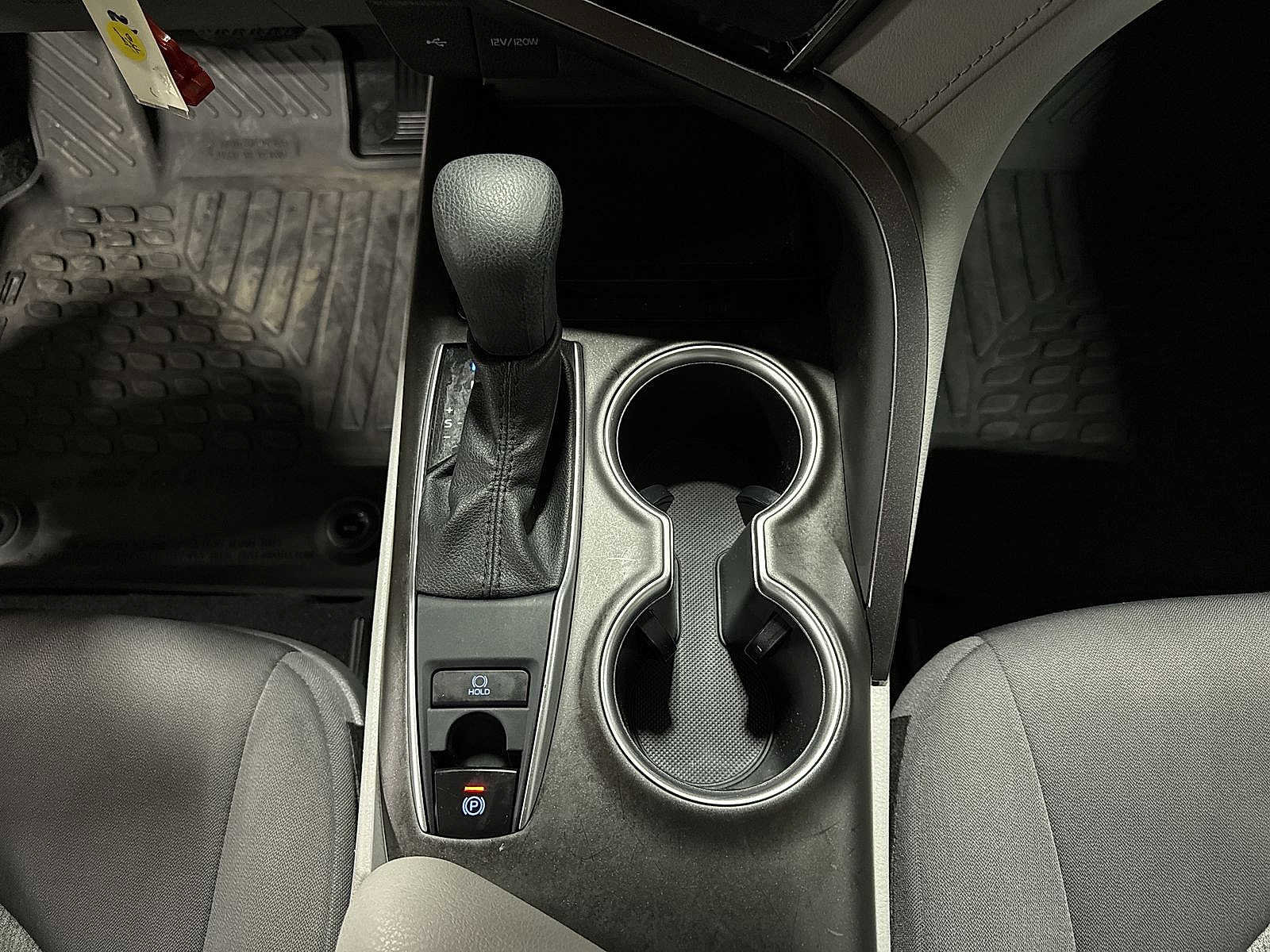 Used 2021 Toyota Camry LE image 30