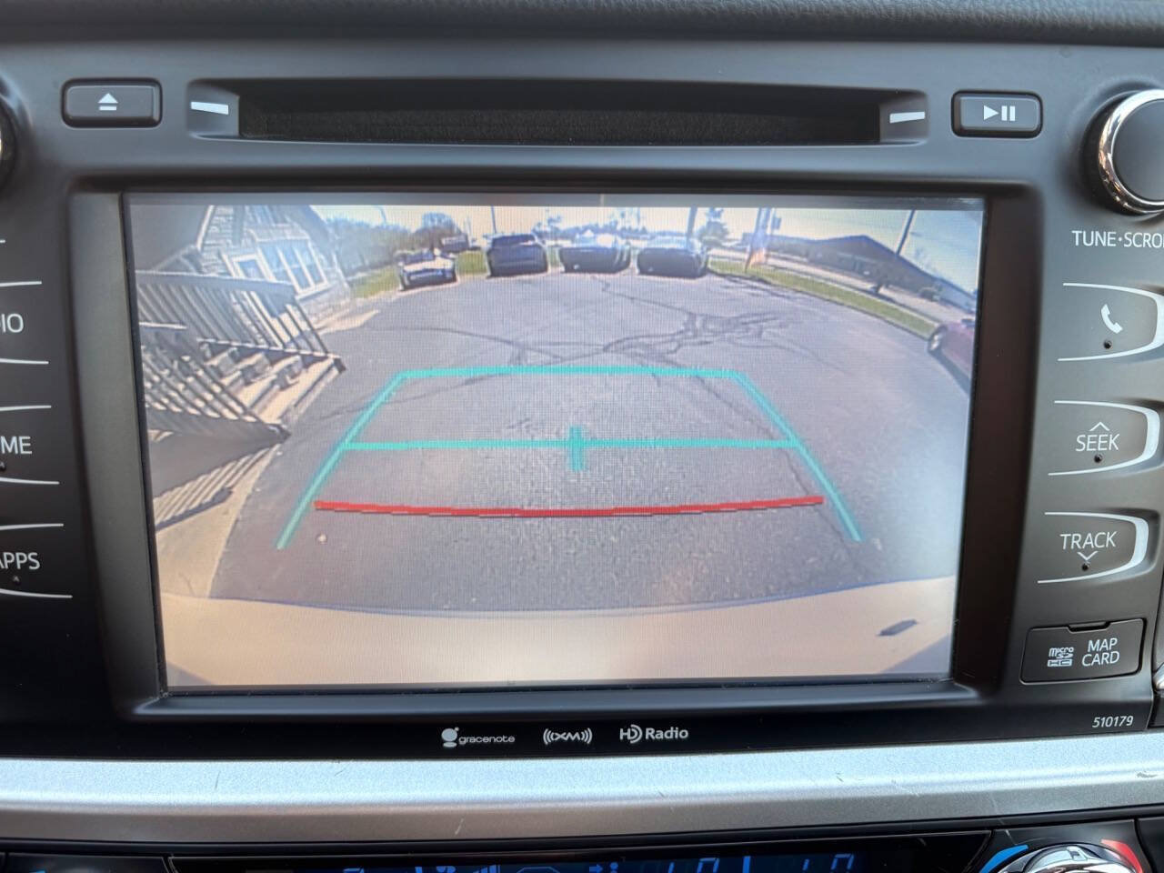 Used 2017 Toyota Highlander XLE AWD/4WD image 23
