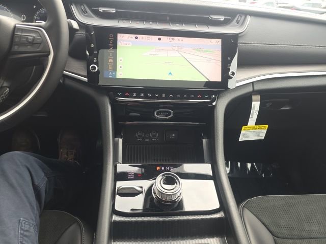 New 2026 Jeep Grand Cherokee Laredo image 24