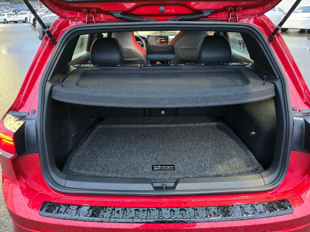 New 2026 Volkswagen GTI SE image 15