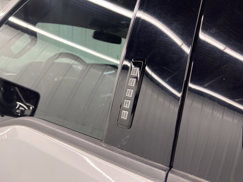 Used 2022 Ford F150 XLT w/ Equipment Group 302A High image 10