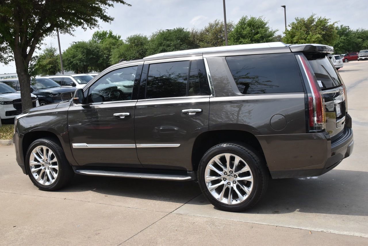 Used 2020 Cadillac Escalade Luxury image 11