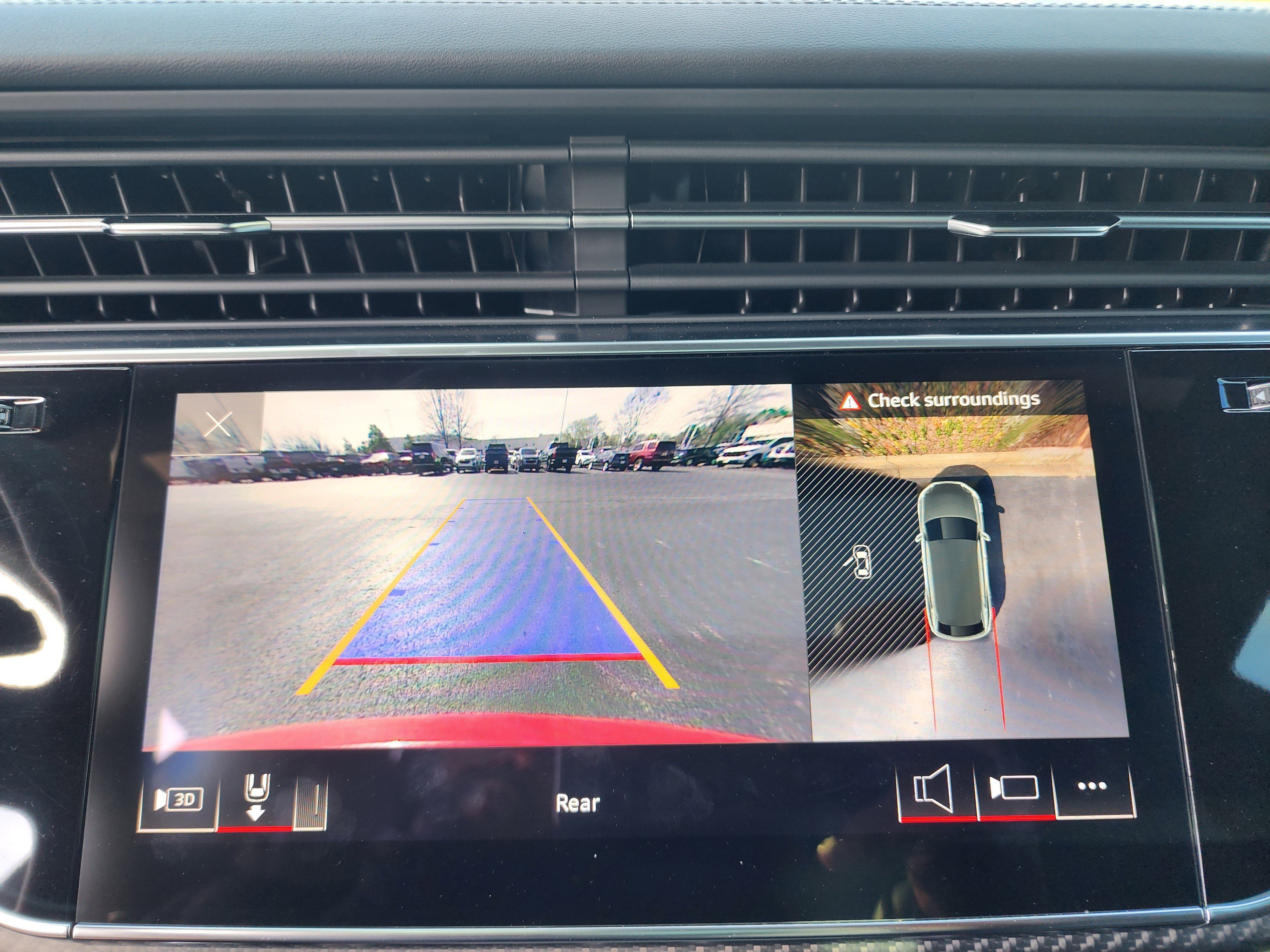 Used 2022 Audi RS Q8 w/ Carbon Optic Package image 34