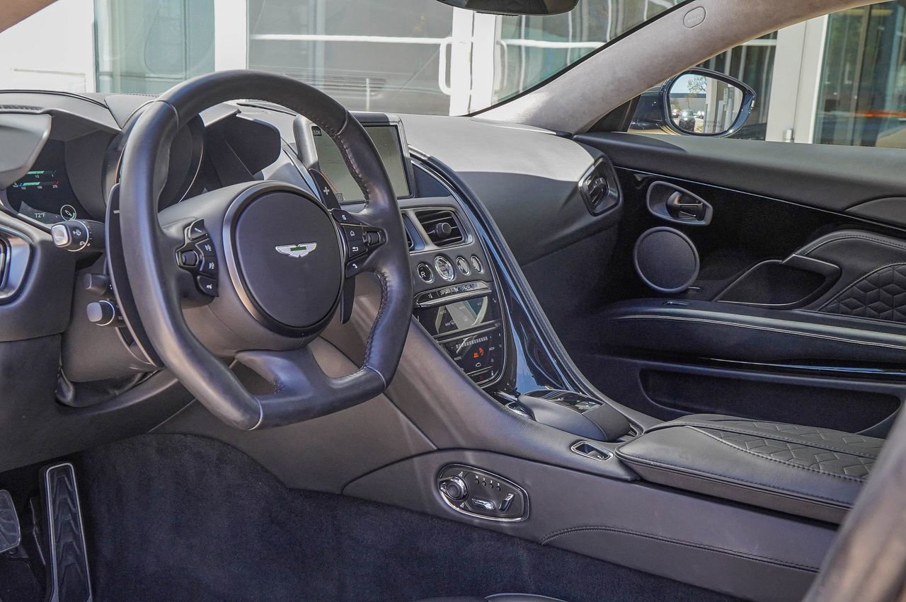 Used 2019 Aston Martin DBS Superleggera image 18
