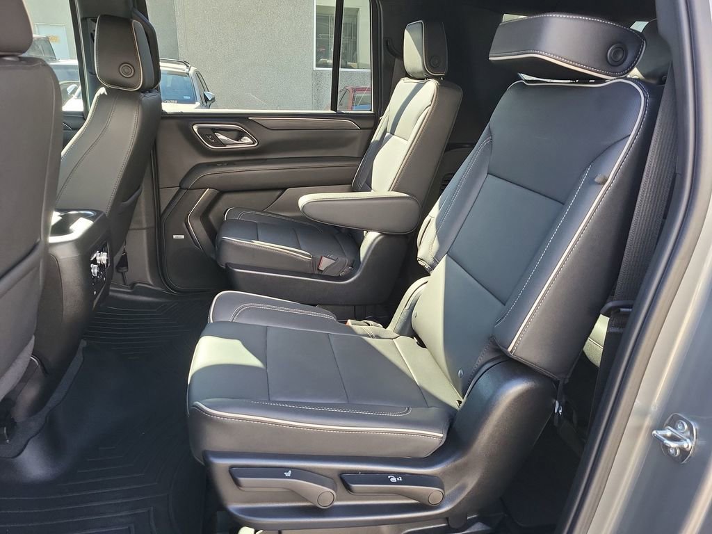 Certified 2024 GMC Yukon XL SLT w/ SLT Luxury Package image 25