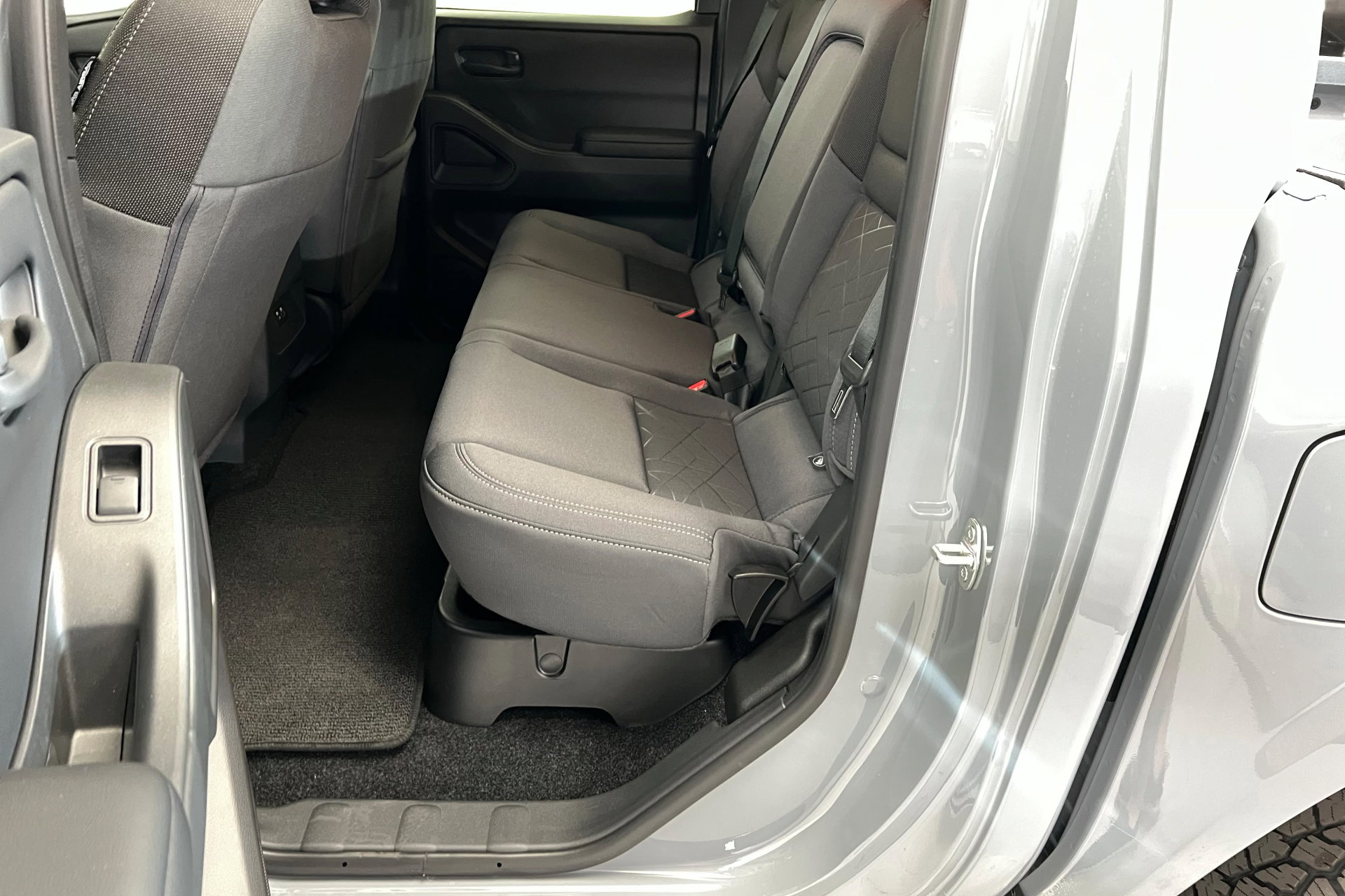 New 2026 Nissan Frontier SV w/ Tow Package image 21