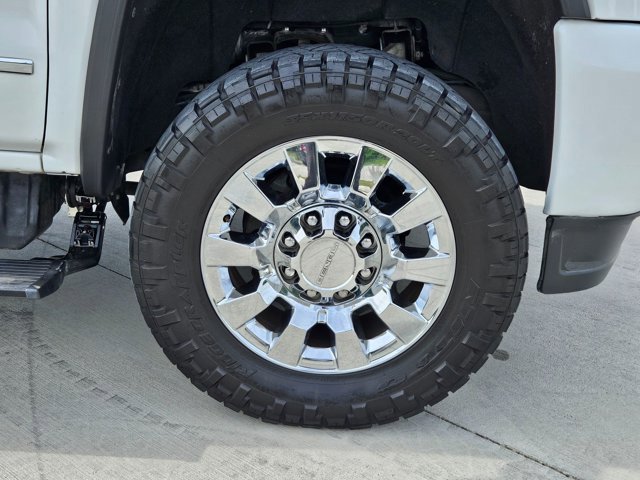 Used 2019 GMC Sierra 2500 Denali w/ Duramax Plus Package AWD/4WD image 21