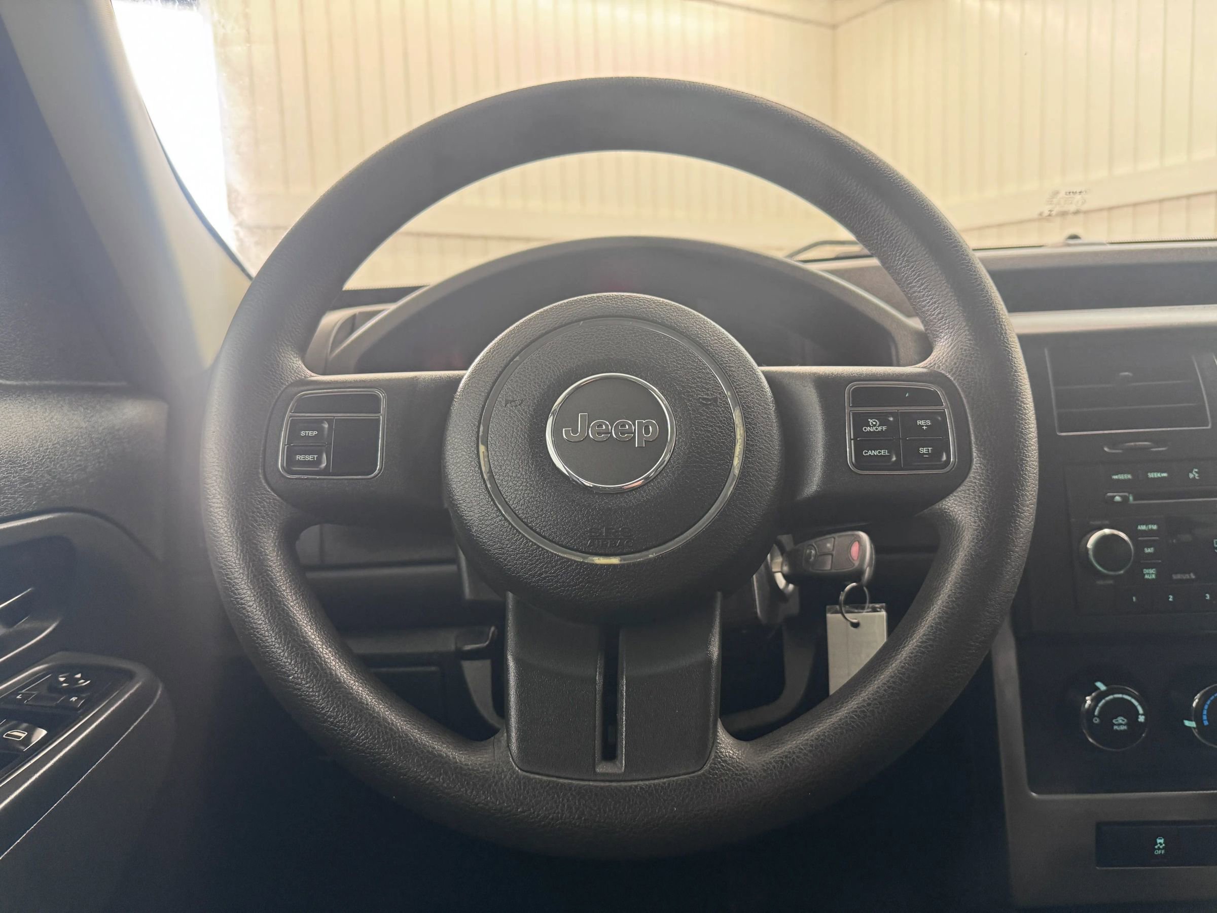 Used 2011 Jeep Liberty Sport image 18