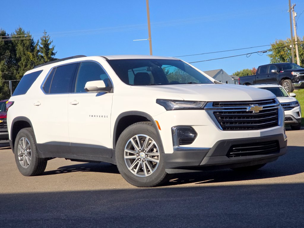 Used 2023 Chevrolet Traverse LT
