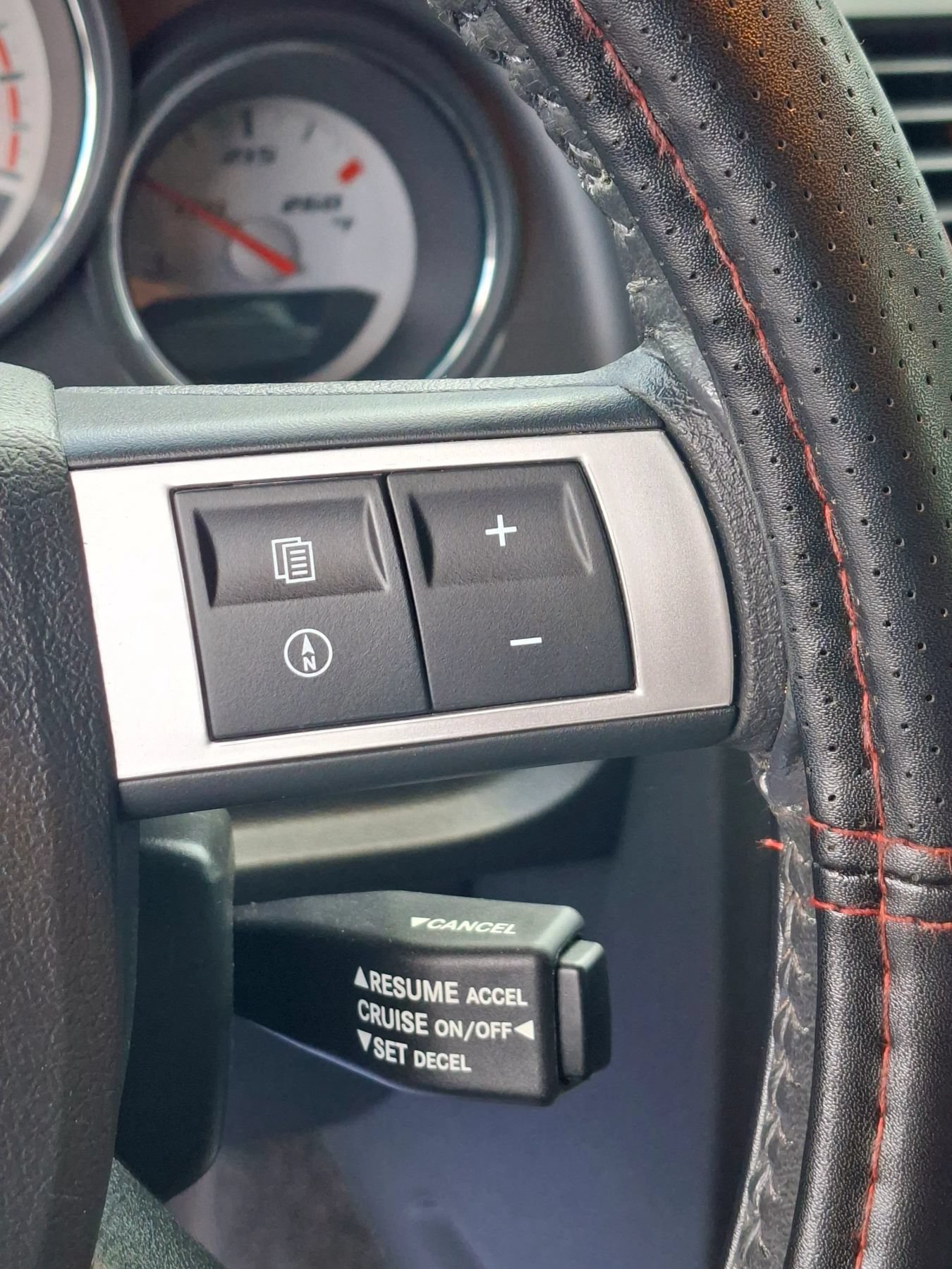 Used 2008 Dodge Challenger SRT8 RWD image 23