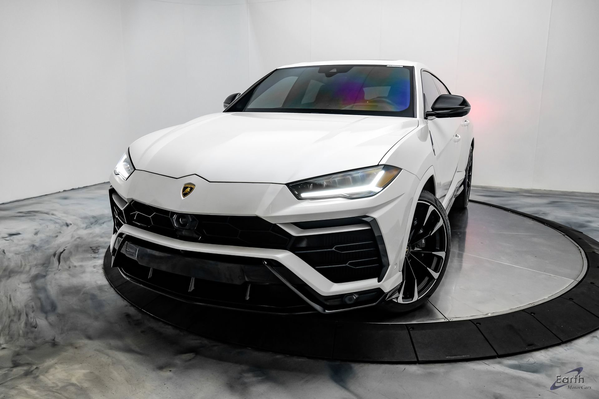 Used 2022 Lamborghini Urus image 3