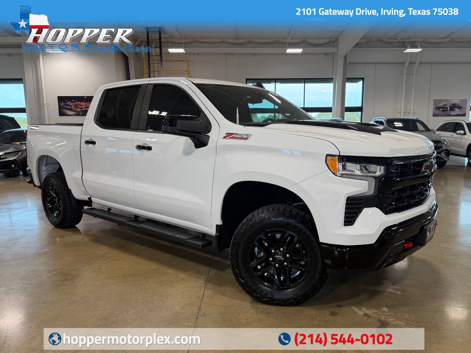 Used 2024 Chevrolet Silverado 1500 LT Trail Boss w/ Convenience Package II AWD/4WD image 1