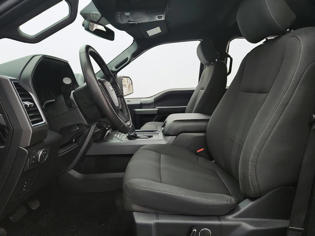 Used 2016 Ford F150 XLT w/ Equipment Group 302A Luxury AWD/4WD image 11