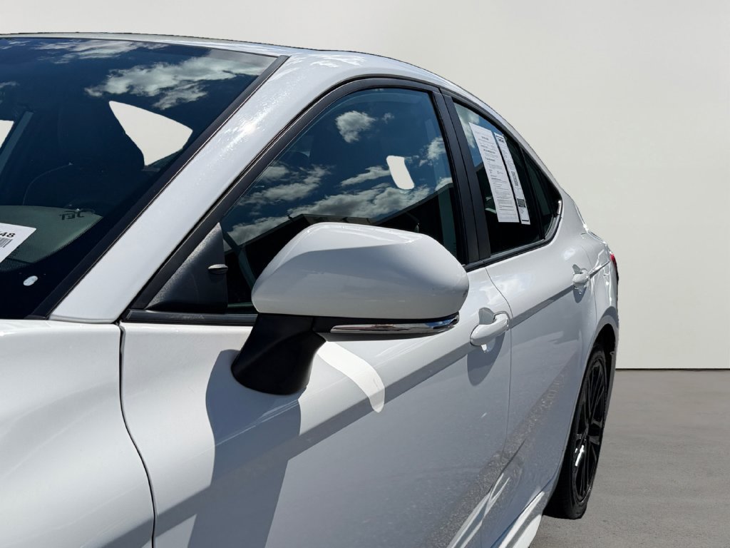 Used 2025 Toyota Camry SE FWD image 28