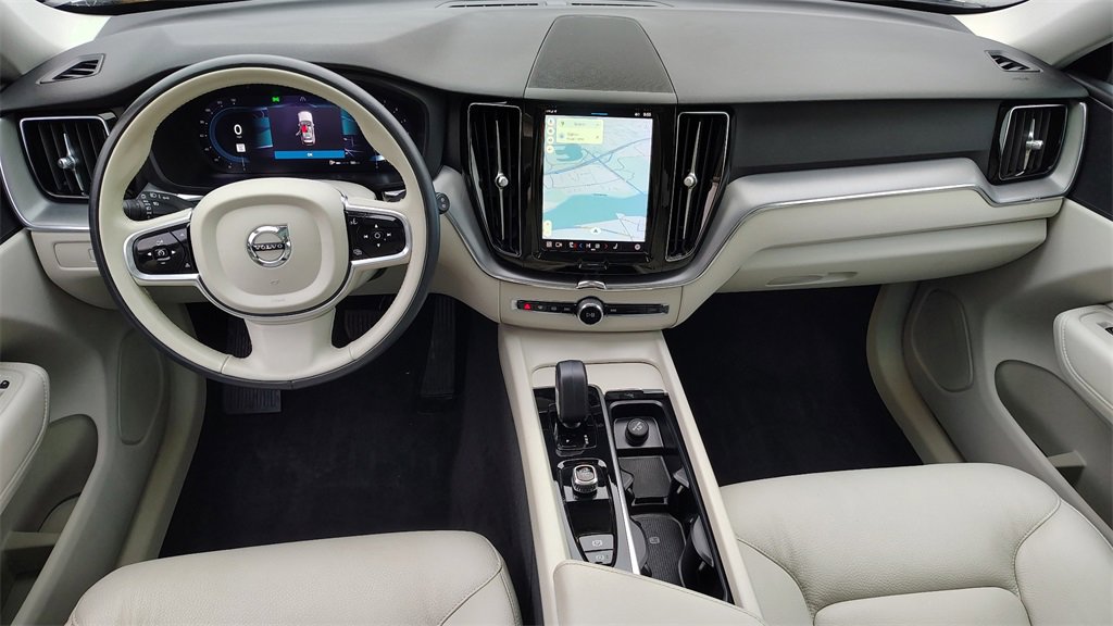 Certified 2023 Volvo XC60 B5 Core w/ Climate Package image 11