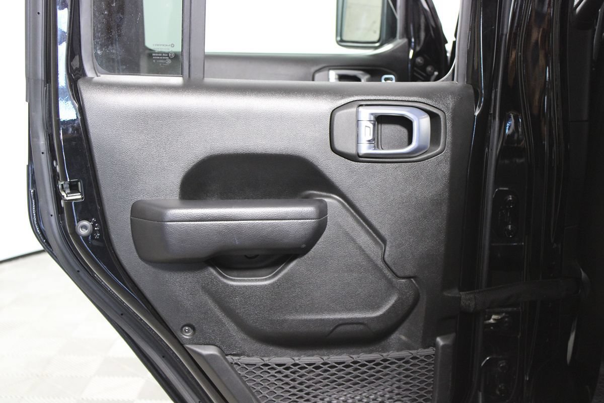 Used 2023 Jeep Wrangler Unlimited w/ Cold Weather Group AWD/4WD image 22