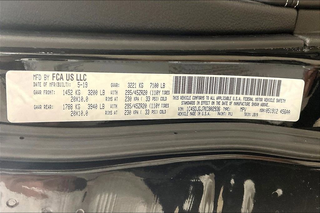 Used 2019 Dodge Durango SRT w/ Technology Group AWD/4WD image 36