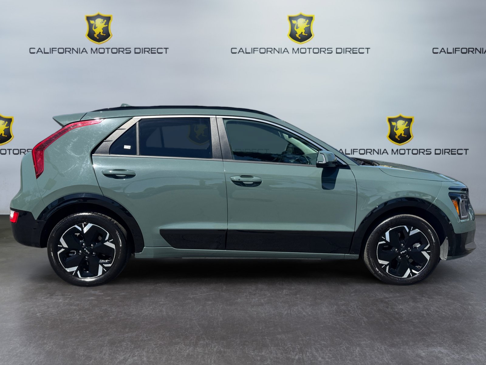 Used 2023 Kia Niro Wind w/ Wind Preserve Package FWD image 6