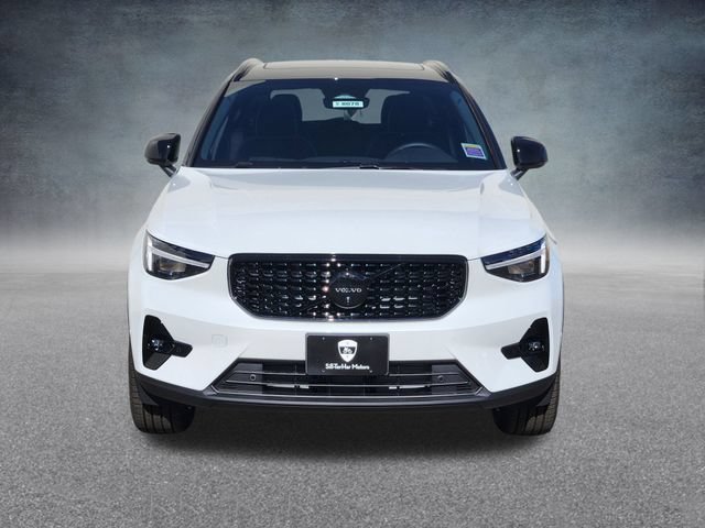 New 2026 Volvo XC40 B5 Ultra w/ Climate Package AWD/4WD image 2