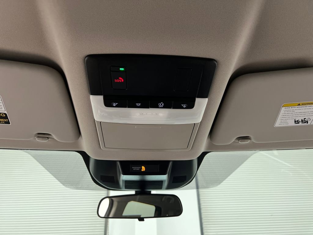 Used 2025 Nissan Rogue SV image 57