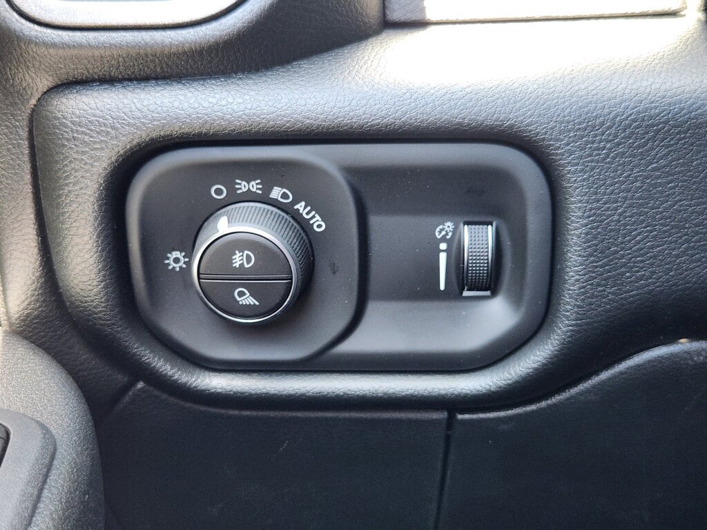 New 2026 RAM 2500 Tradesman AWD/4WD image 16
