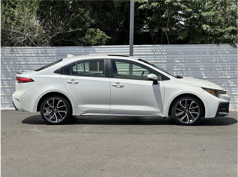 Used 2020 Toyota Corolla XSE FWD image 9