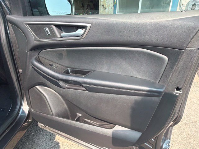 Used 2016 Ford Edge SEL w/ Equipment Group 201A AWD/4WD image 7