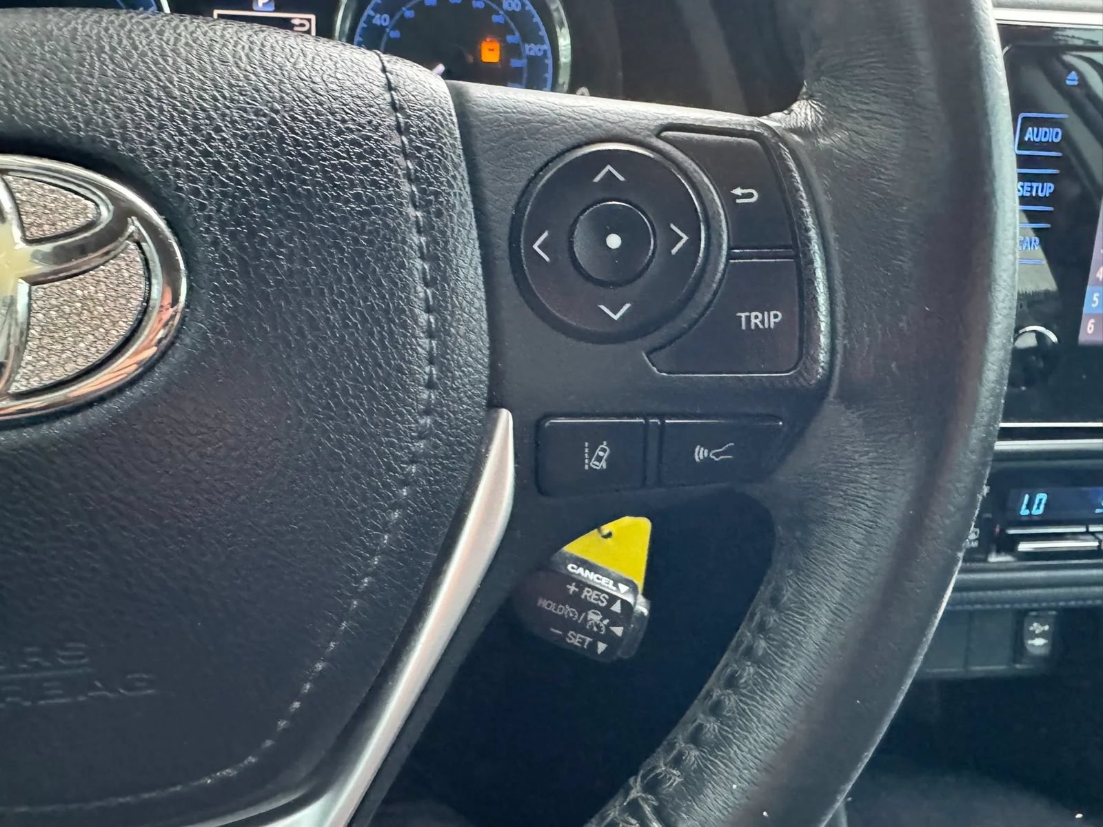 Used 2017 Toyota Corolla SE FWD image 28
