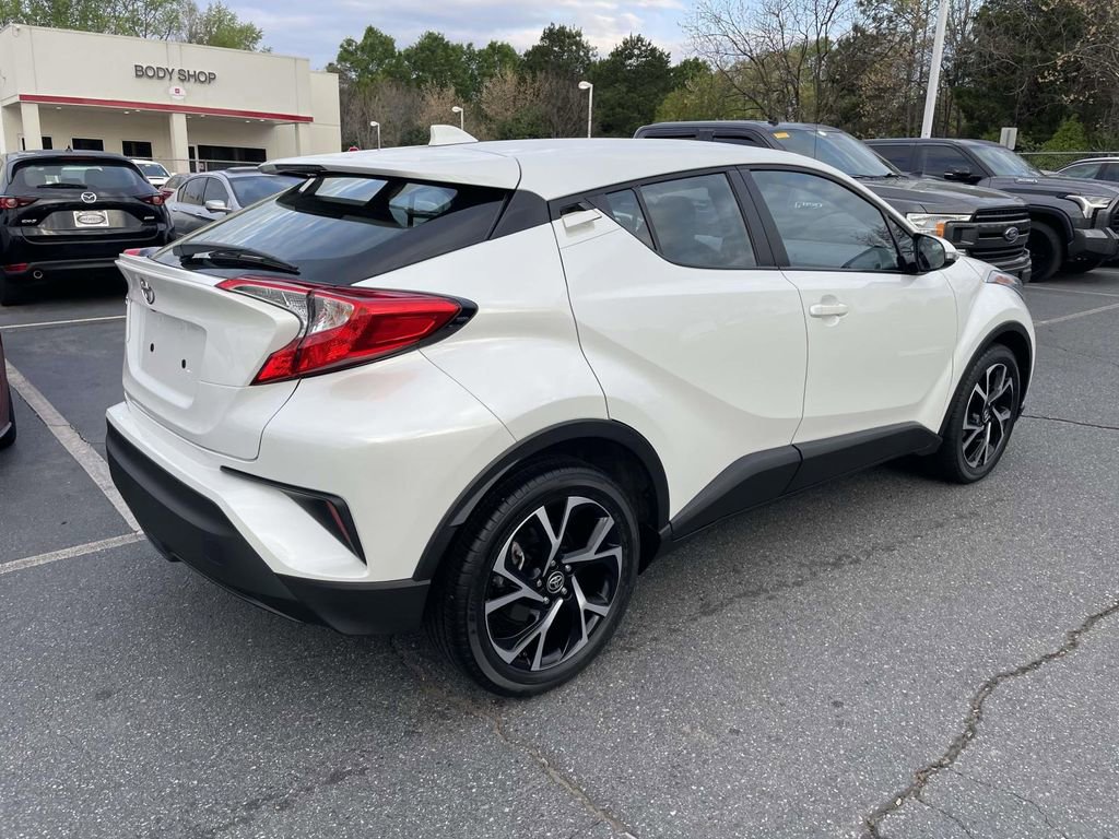 Used 2021 Toyota C-HR XLE image 10