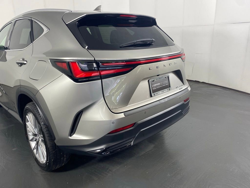 Used 2025 Lexus NX 350h AWD w/ Accessory Package (2T) image 9