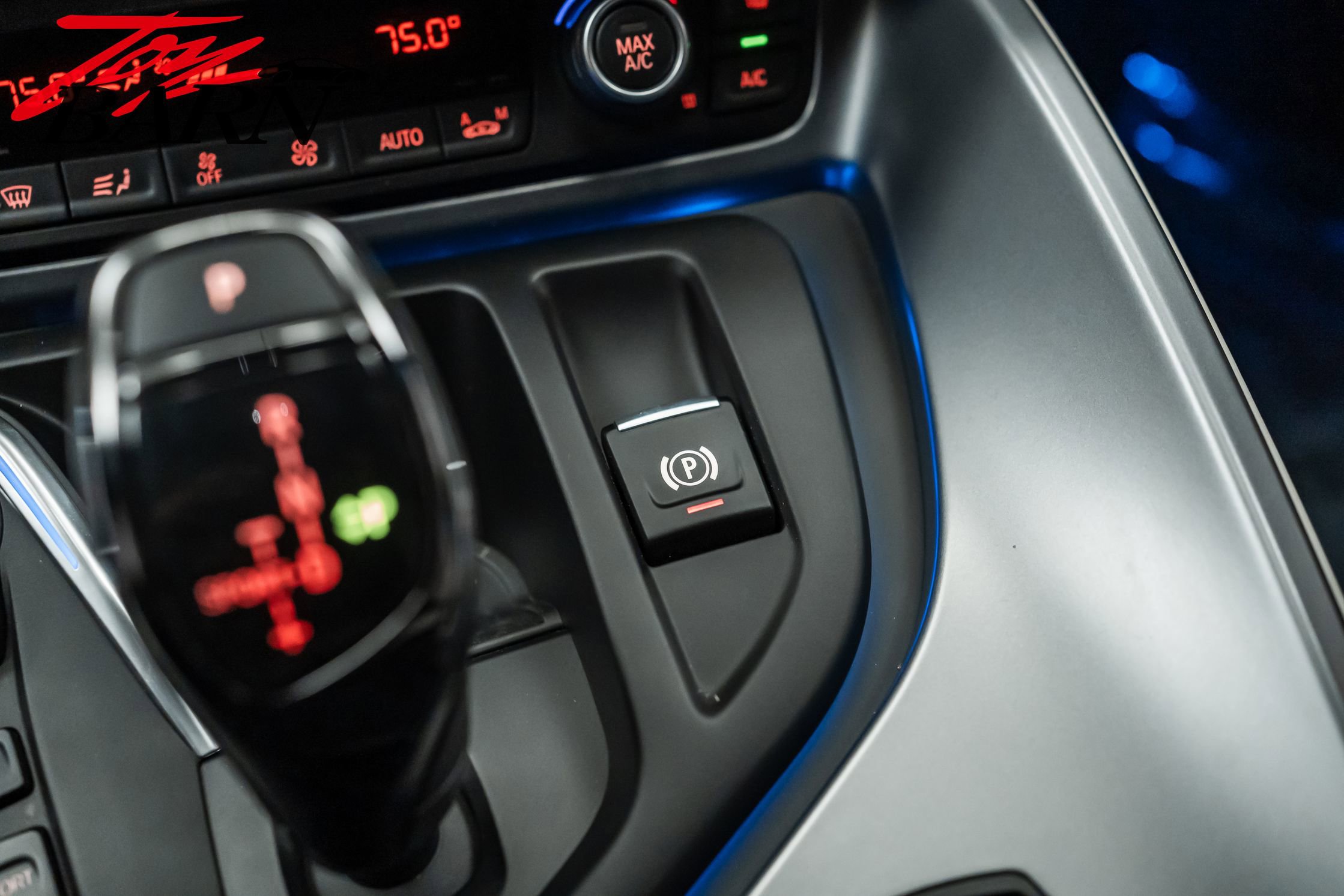 Used 2015 BMW i8 image 41