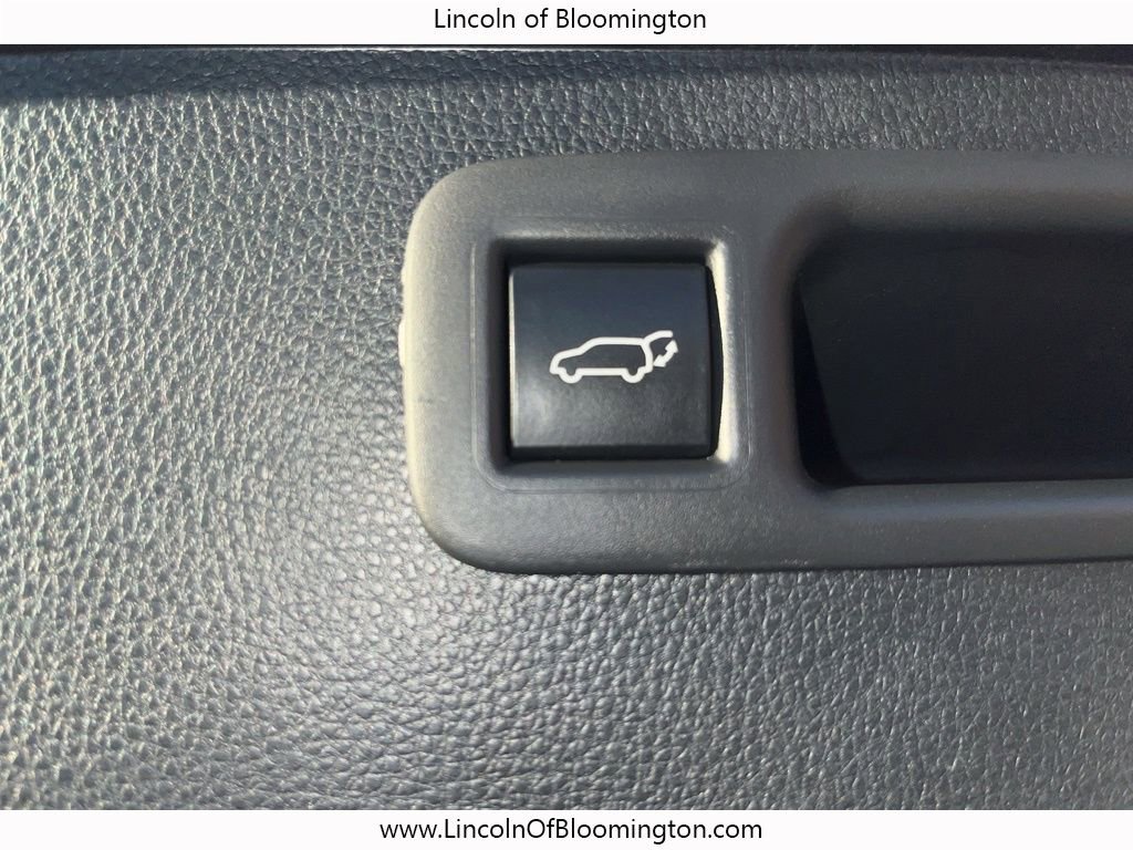 Used 2022 Toyota Highlander XLE image 15