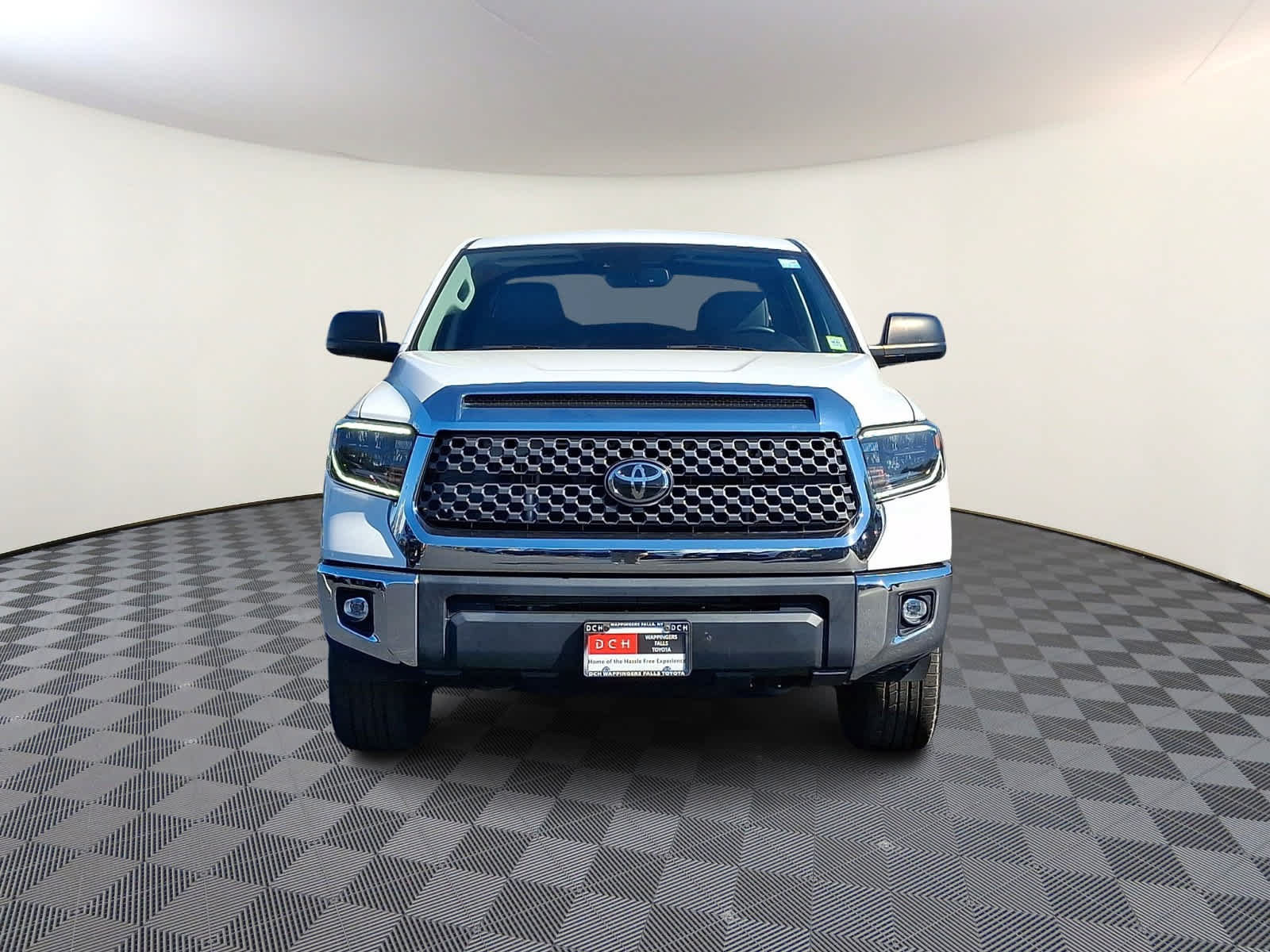 Certified 2020 Toyota Tundra SR5 w/ TRD Off-Road Package AWD/4WD image 3