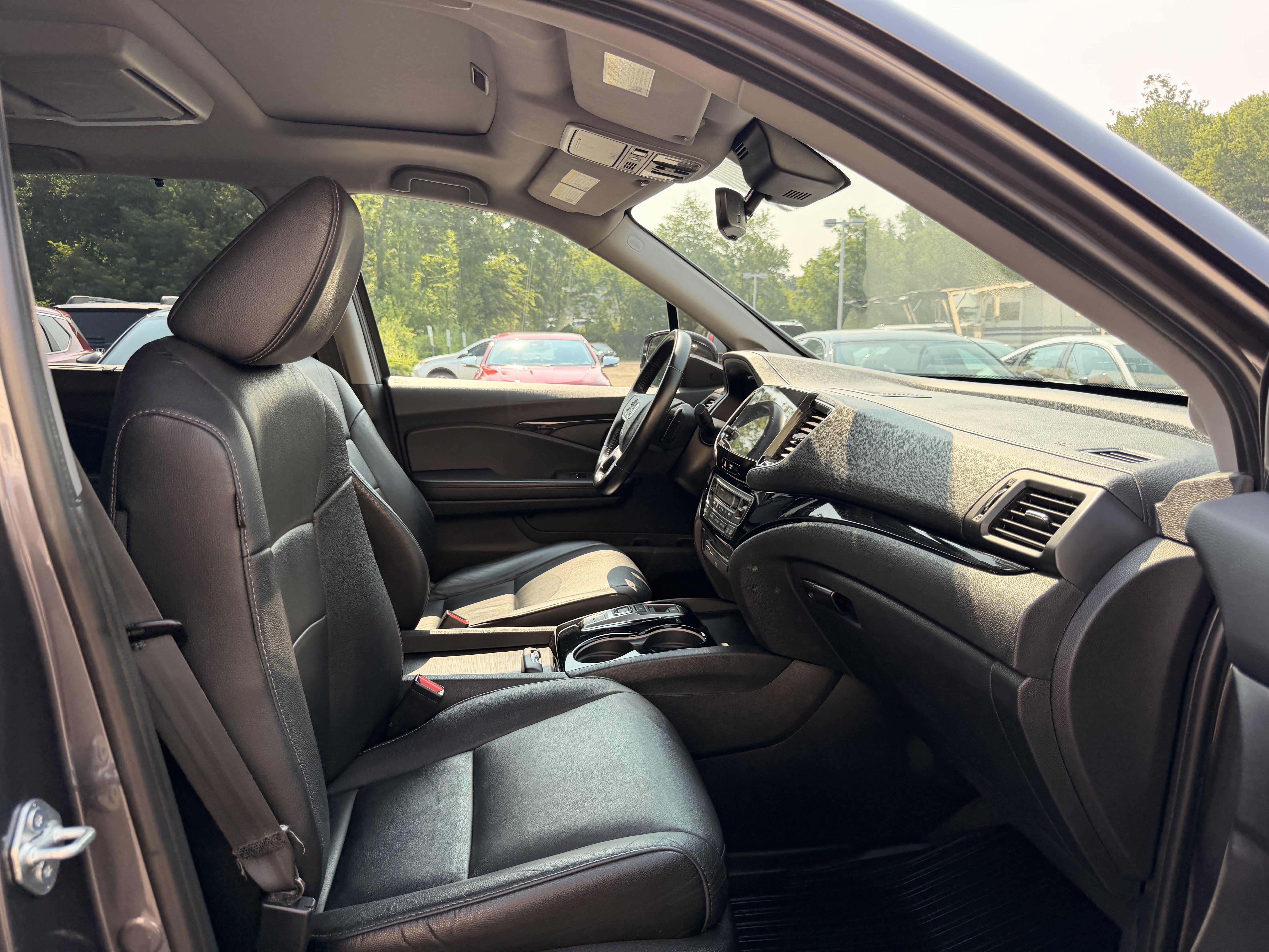 Used 2021 Honda Pilot Touring image 10