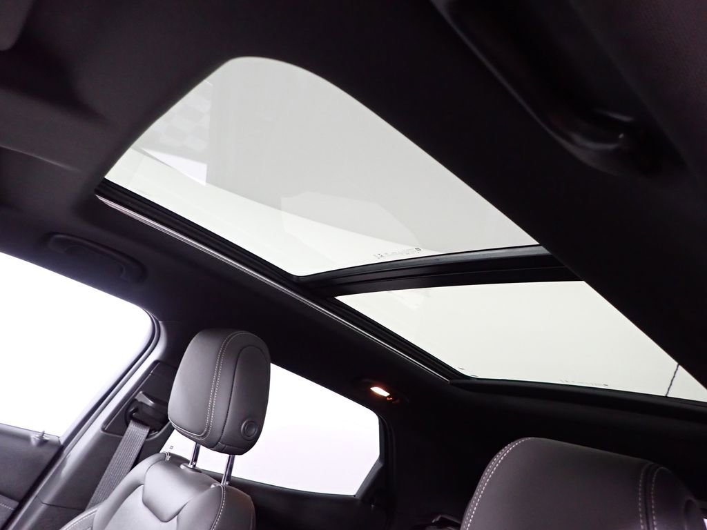 Used 2023 Chevrolet TrailBlazer ACTIV w/ Sun and Liftgate Package image 7