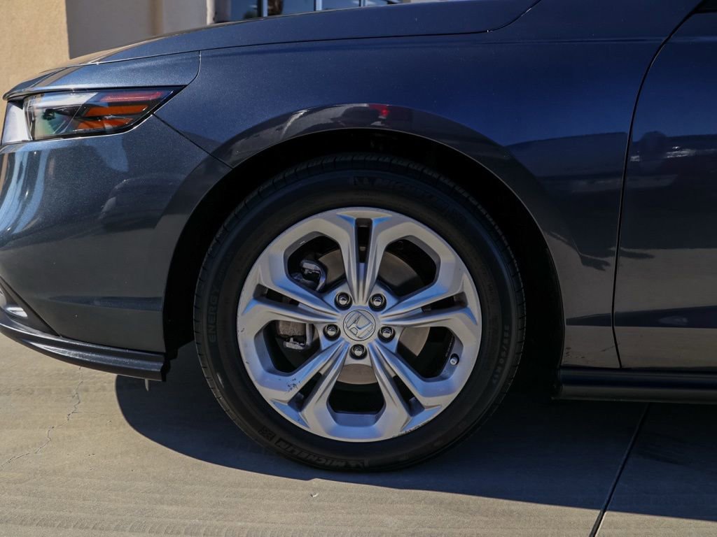 Used 2025 Honda Accord LX image 11