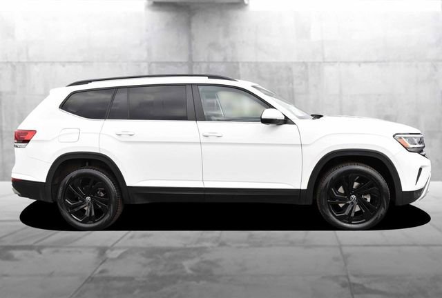 Certified 2023 Volkswagen Atlas SE w/ Black Wheel Package image 5