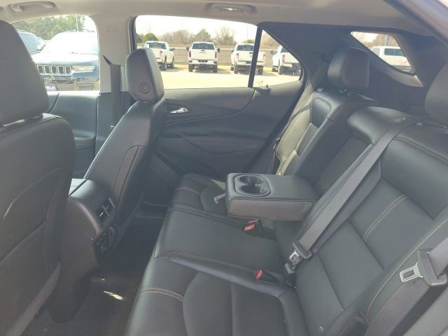 Used 2022 Chevrolet Equinox Premier image 18