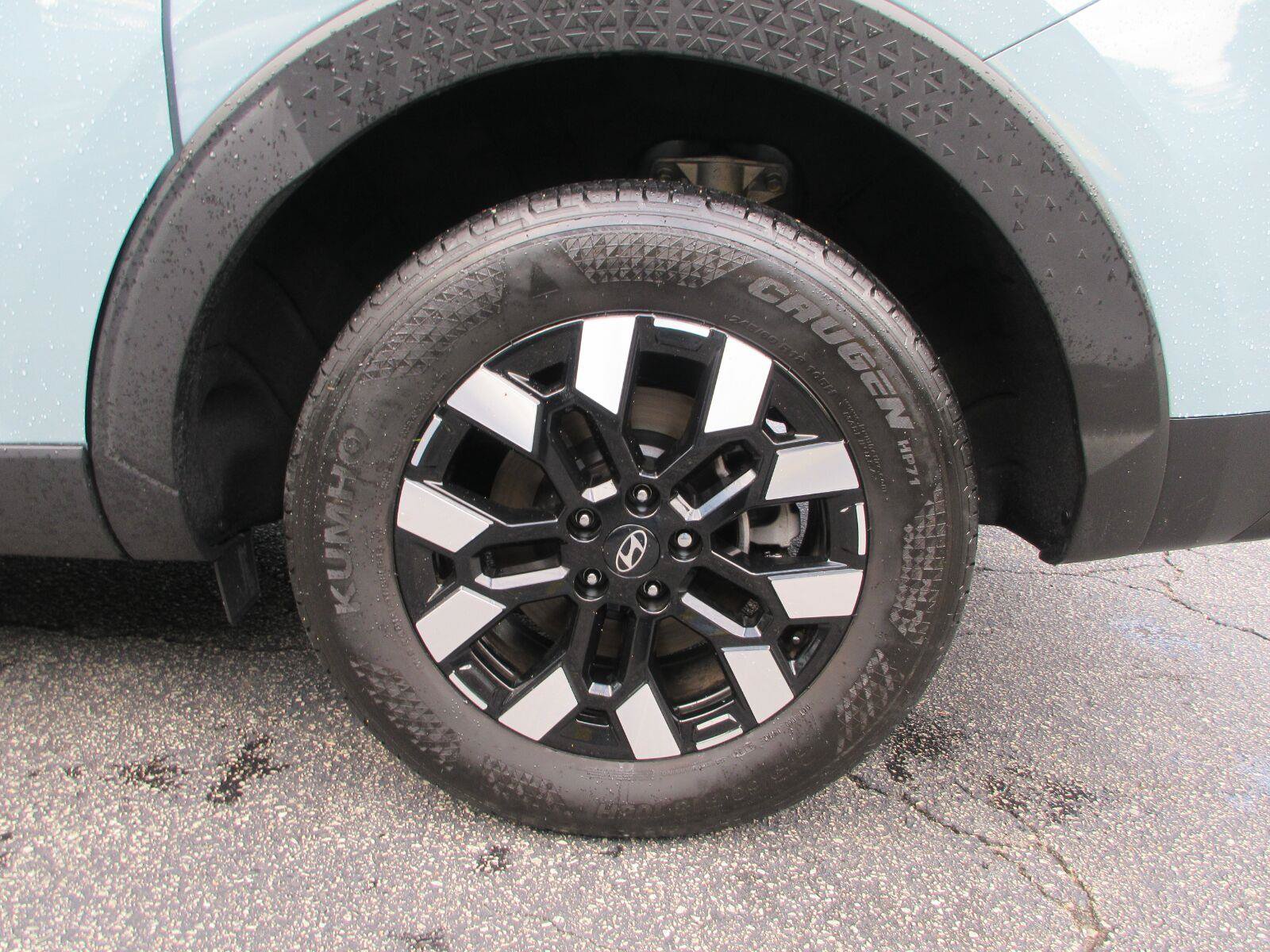 Used 2025 Hyundai Santa Cruz SEL FWD image 21