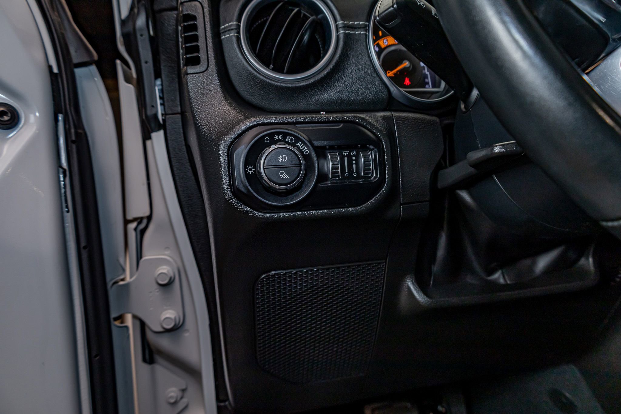 Used 2022 Jeep Gladiator Overland w/ Popular Equipment Package image 21