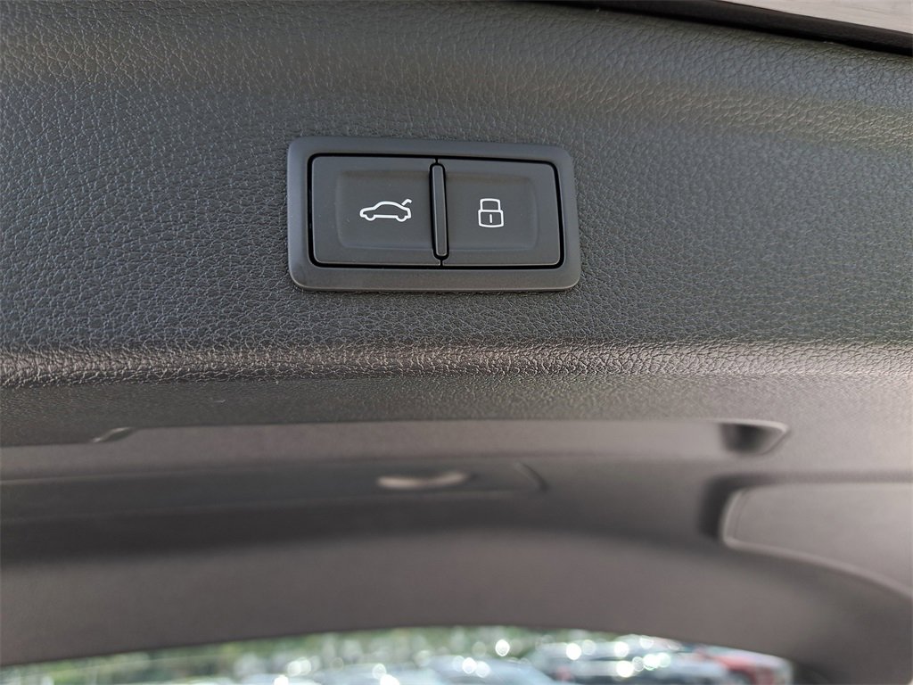 New 2025 Audi Q3 2.0T Premium Plus image 32