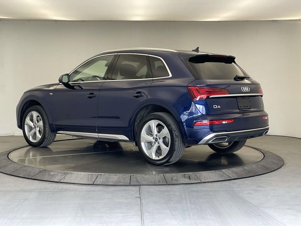 Certified 2023 Audi Q5 2.0T Premium Plus w/ Premium Plus Package image 3
