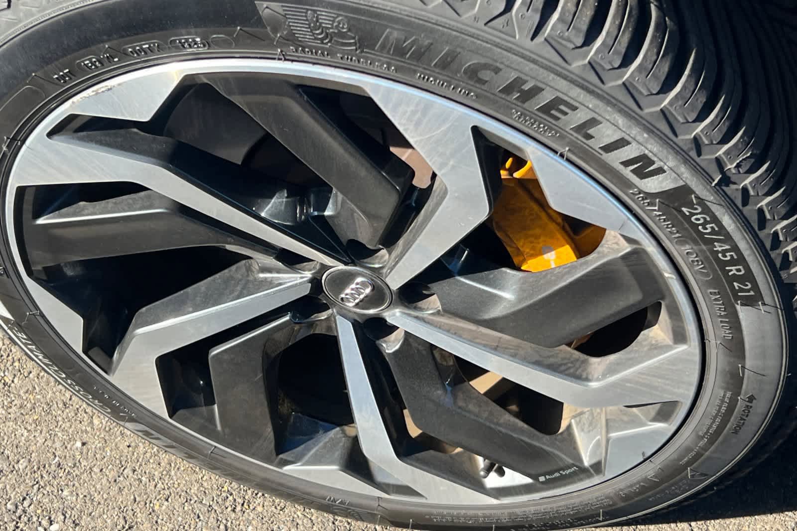 Used 2020 Audi e-tron Prestige AWD/4WD image 10