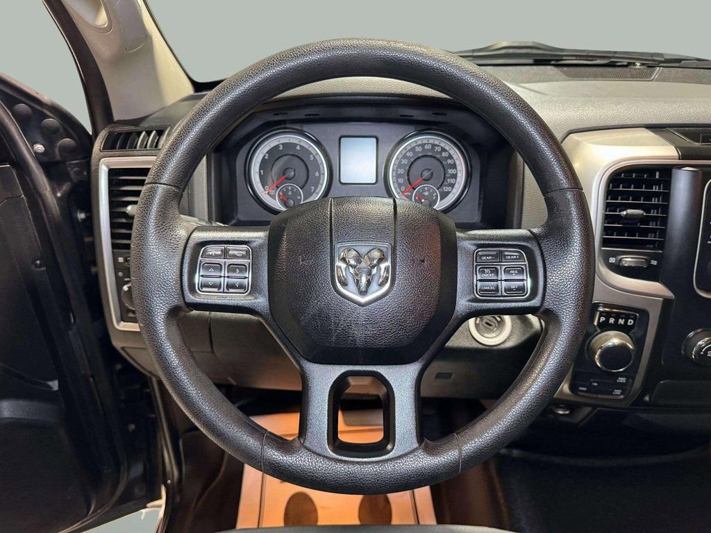 Used 2017 RAM 1500 Classic SLT image 18