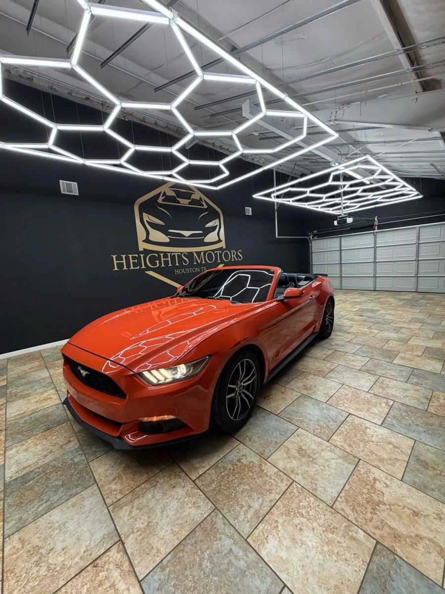 Used 2016 Ford Mustang Premium image 8