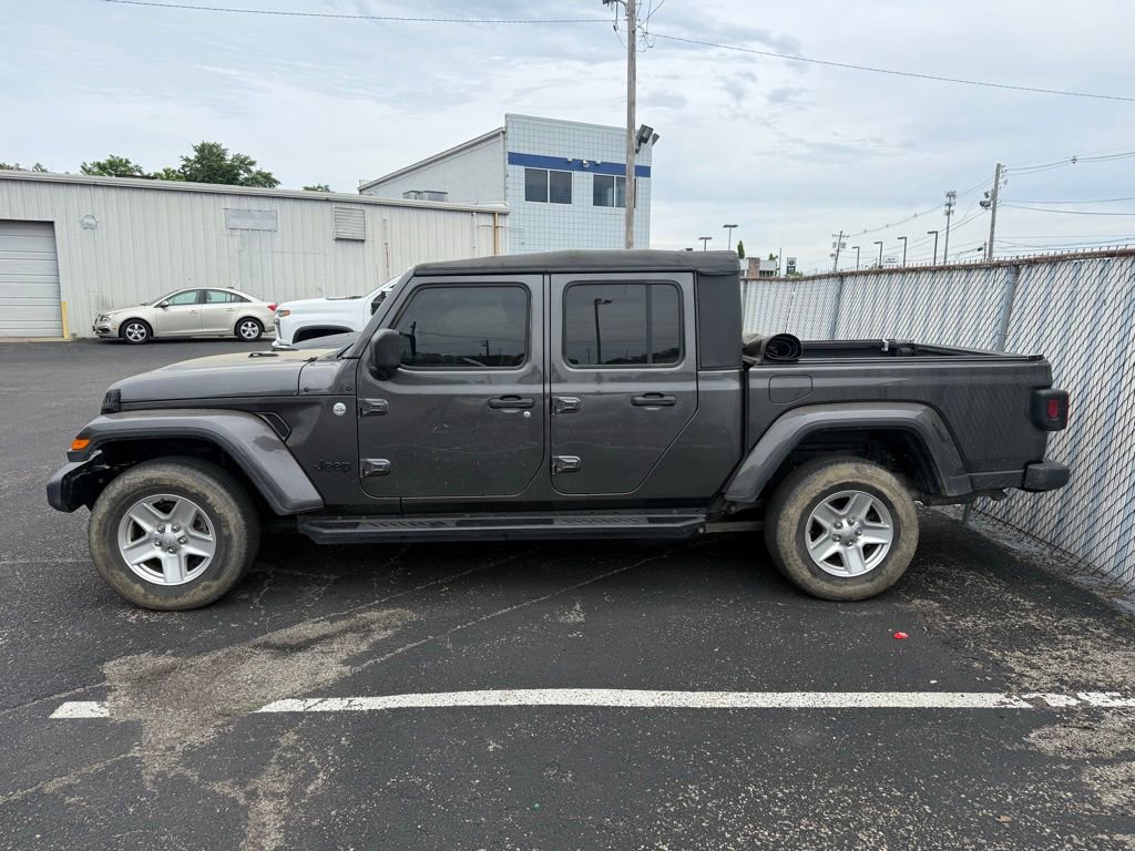 Used 2021 Jeep Gladiator Sport AWD/4WD image 6