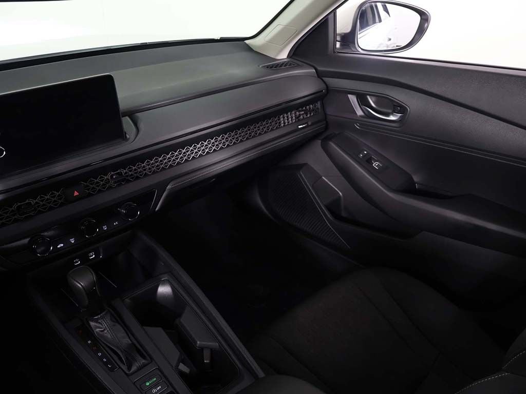 Certified 2026 Honda Accord LX image 31