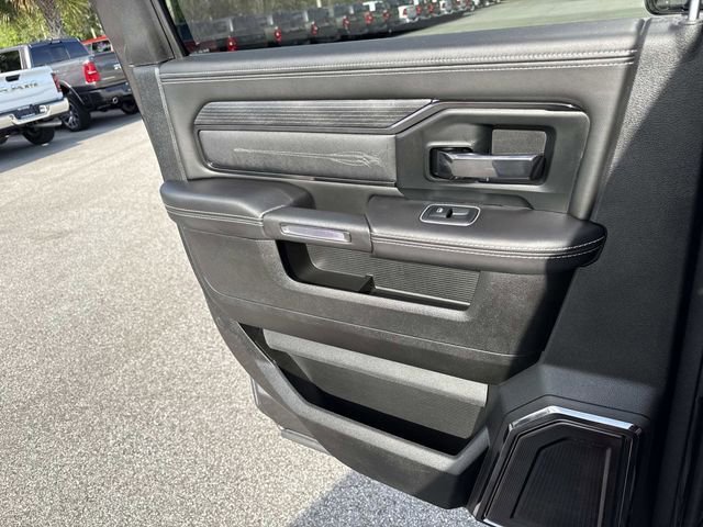Used 2024 RAM 3500 Limited AWD/4WD image 11