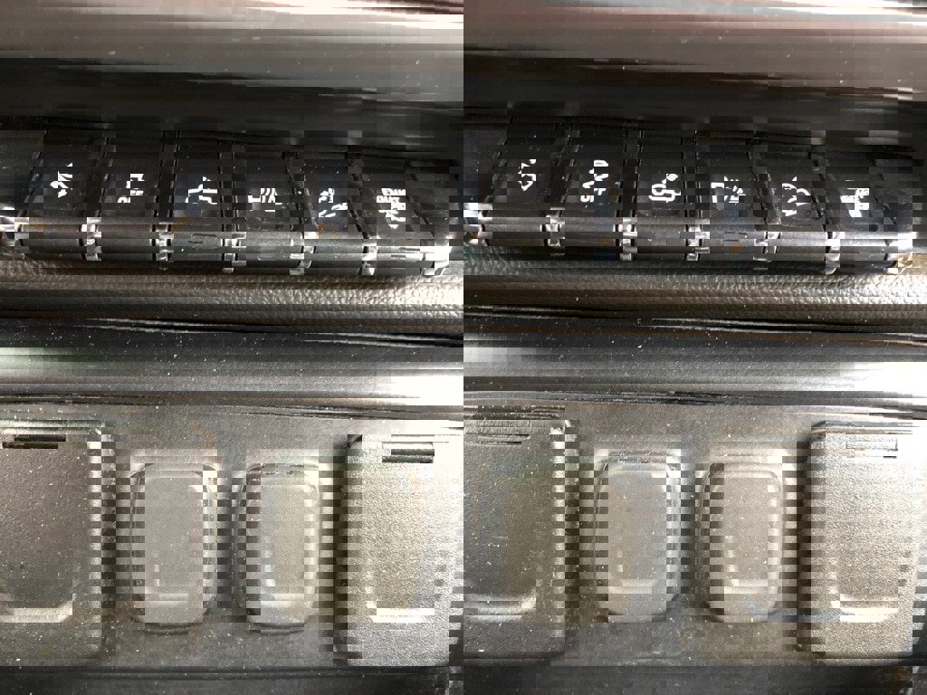 Used 2018 GMC Sierra 2500 SLT w/ Duramax Plus Package image 29