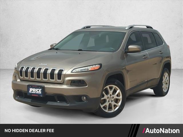 Used 2017 Jeep Cherokee Latitude FWD image 1